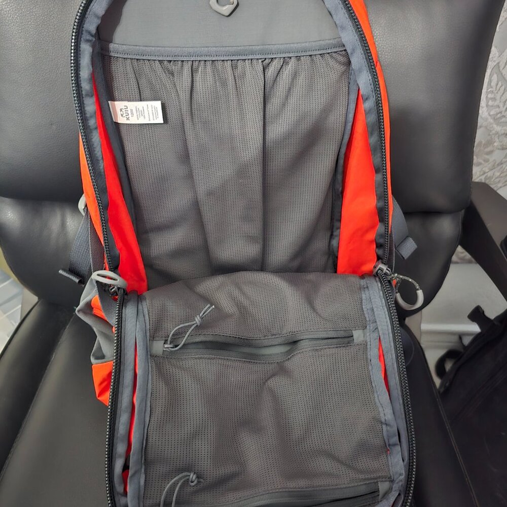 Kuiu Divide 1200 Orange - Picture 2 of 3